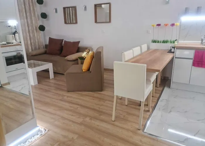 Aglaya 2 - Bay Apartamento Pomorie